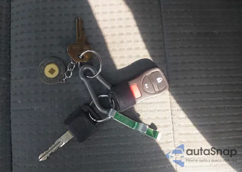 2005 Nissan Titan Se z USA, uszkodzony, nr VIN 1N6AA06B55N563319